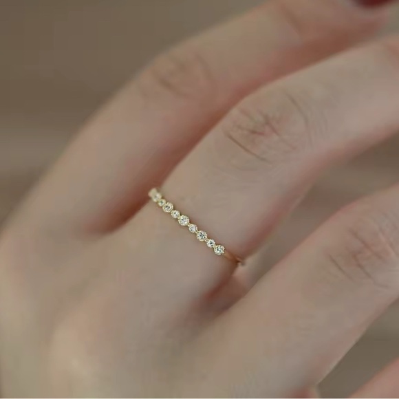 Elegant Gold and Silver Sterling Ring! - Picture 2 of 6